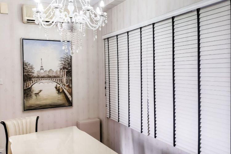Luxury Venetian Blinds