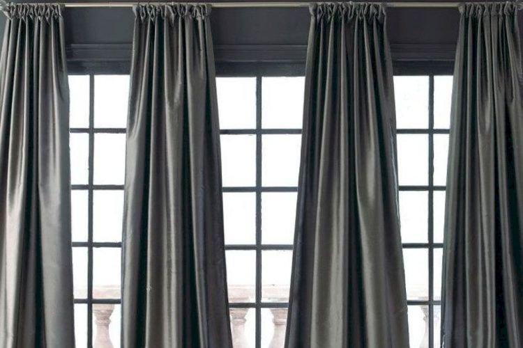 Silk Curtains In Al Quoz